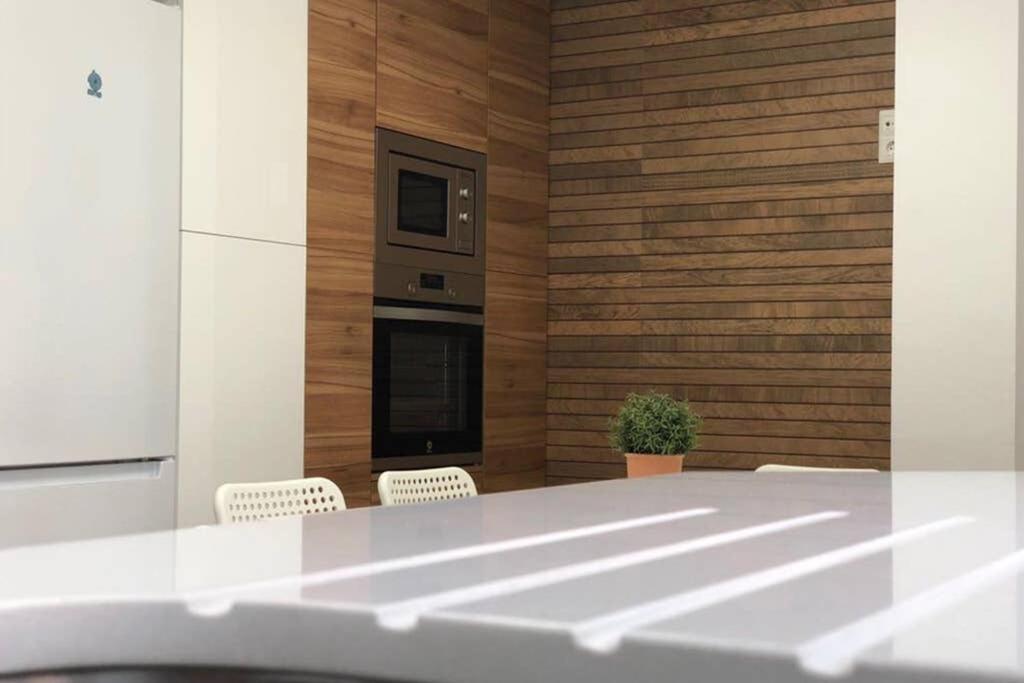 Piso Centrico Reformado / Apartment In The Center 内尔哈 外观 照片