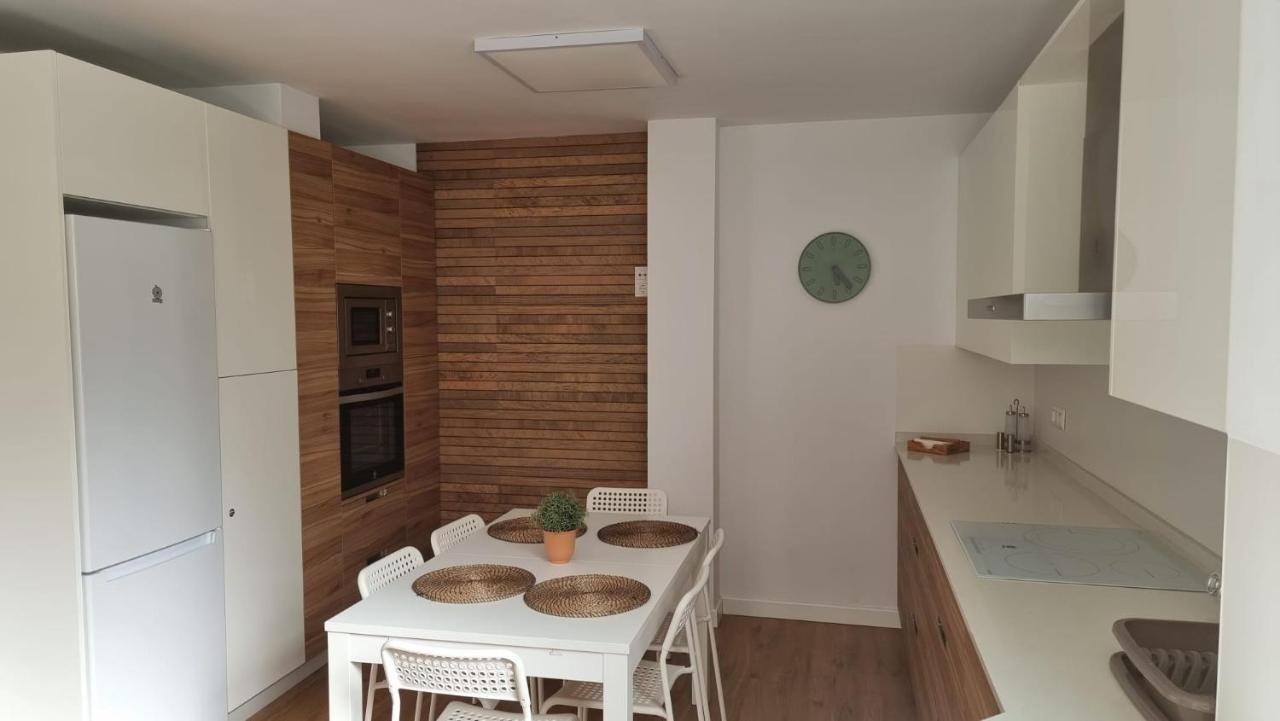 Piso Centrico Reformado / Apartment In The Center 内尔哈 外观 照片